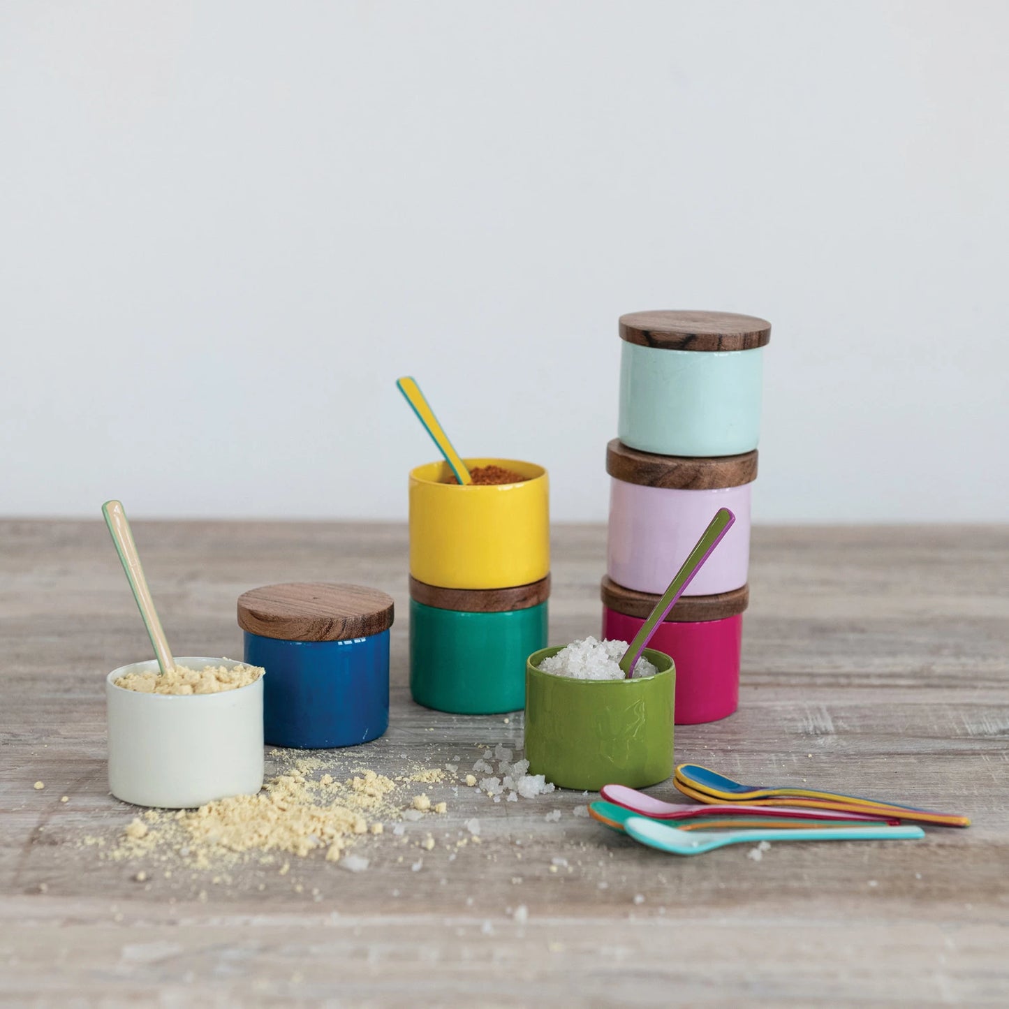 Metal Mini Pinch Pot with Acacia Wood Lid, 8 Color Options