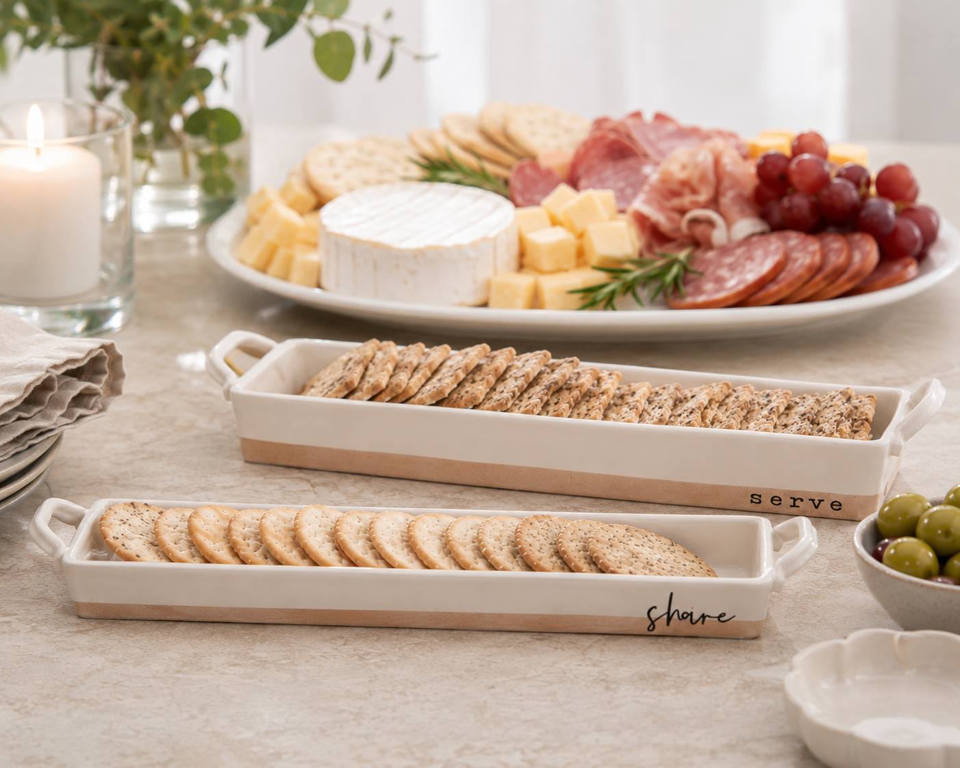 Two-Tone Stoneware Cracker Dish Set